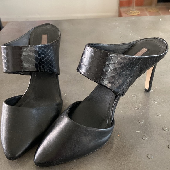 Slip on mules with 4 inch heels. Great with wide legged jeans. - Picture 5 of 5